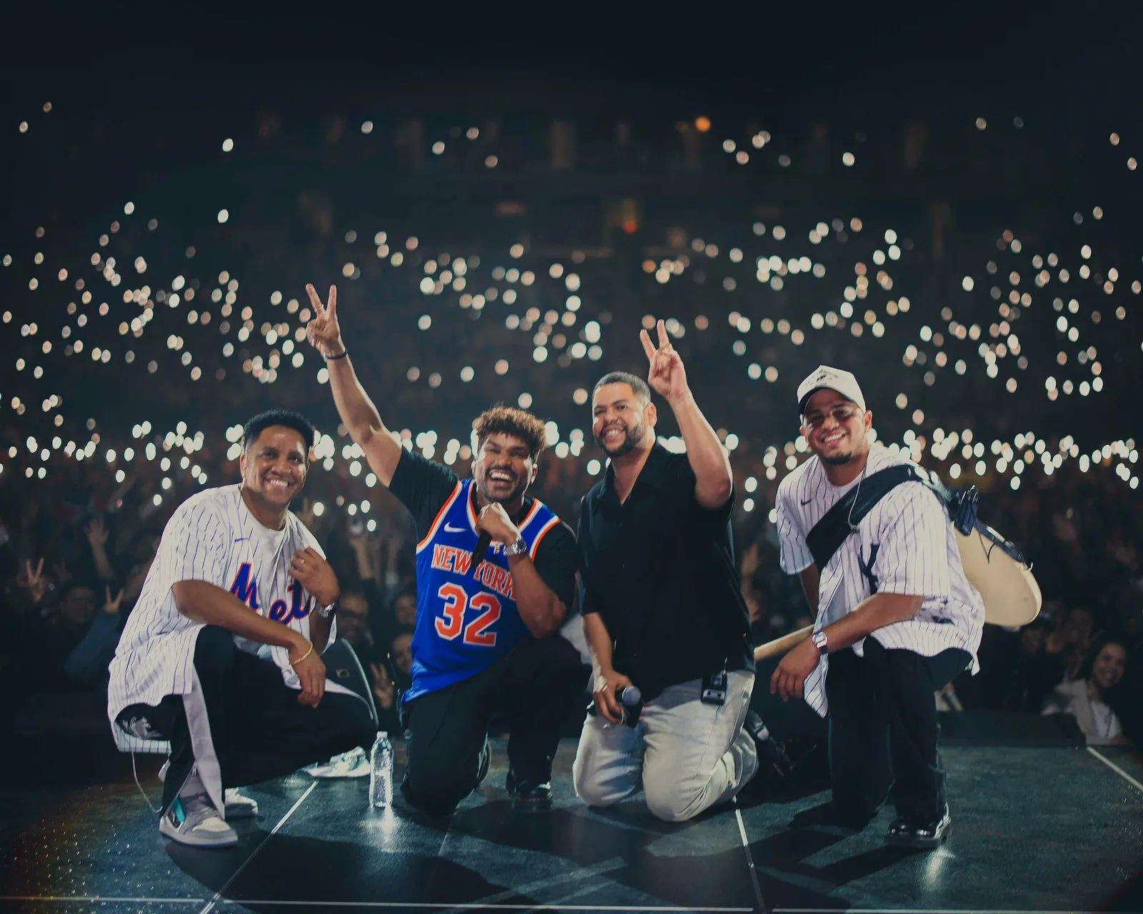 El Grupo Barak en concierto durante una noche de adoración